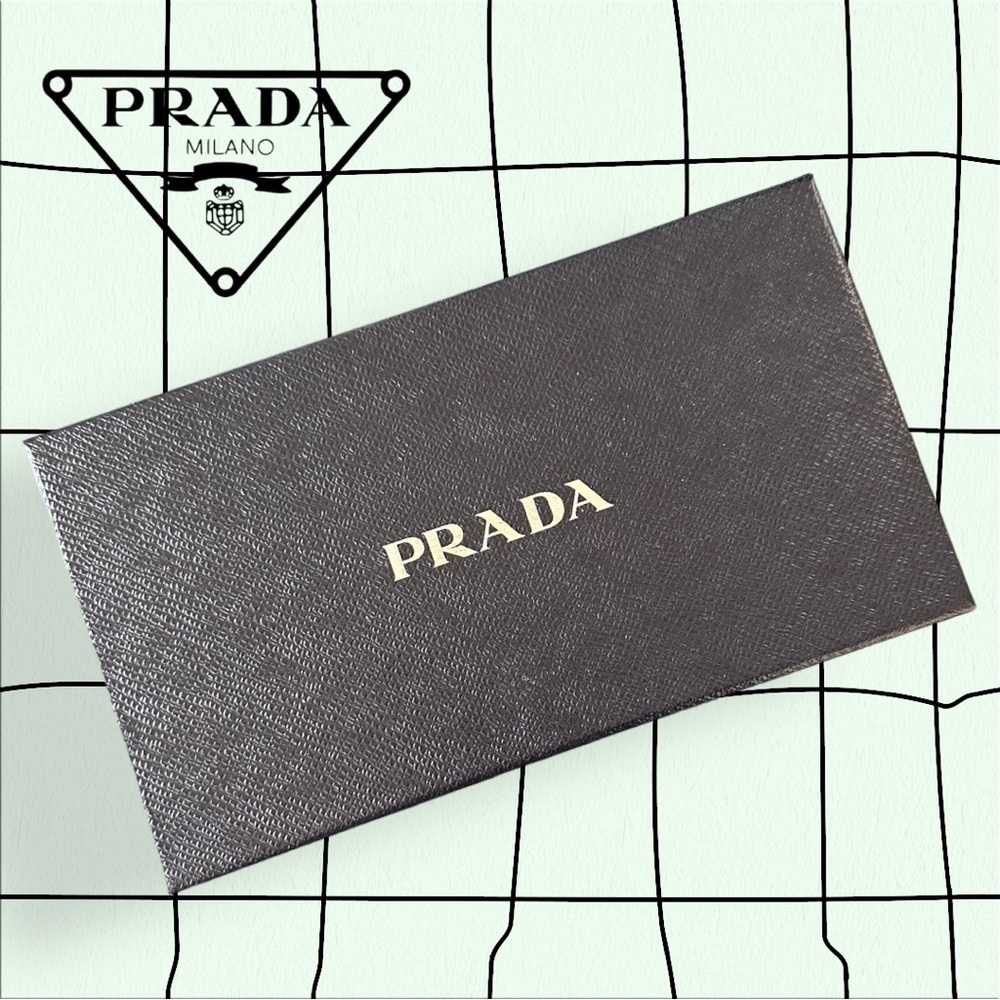 Prada Box (B)